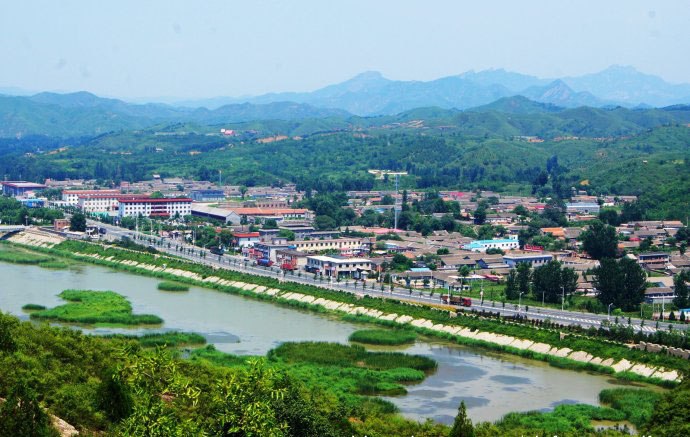 The charming ancient town embraces the Great Wall-Beijing Gubeikou