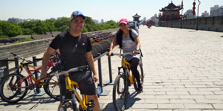 Xian City Wall biking