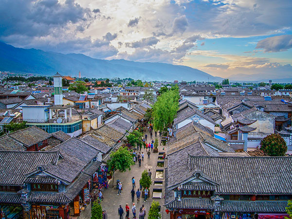 Wandering around Shaxi Sideng Street in Western Yunnan