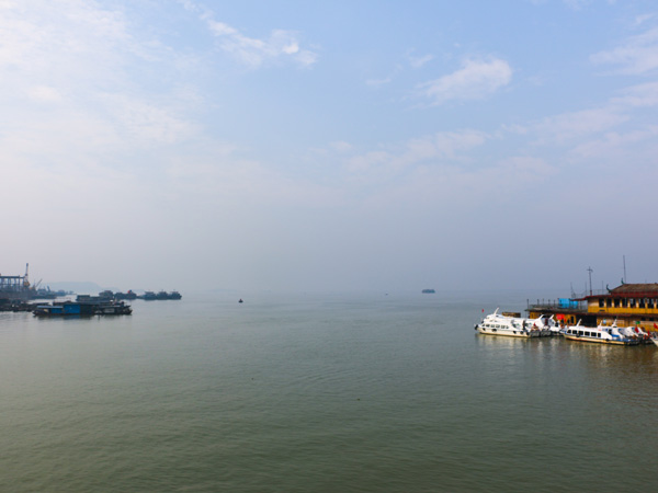 Most Famous Lakes in China -  Dongting Lake