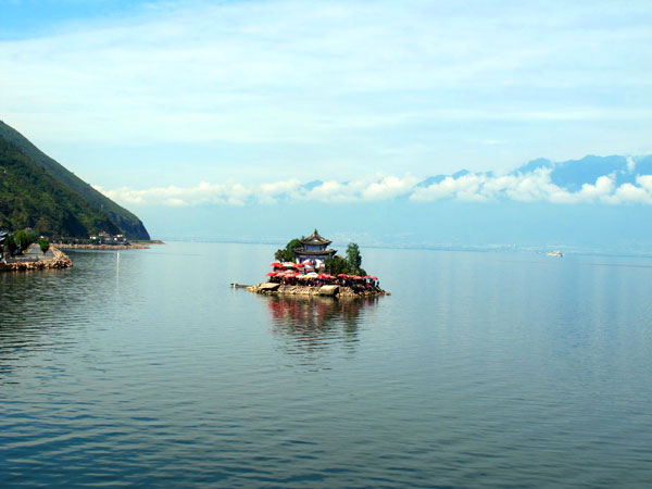 Most Famous Lakes in China-Dali Erhai Lake