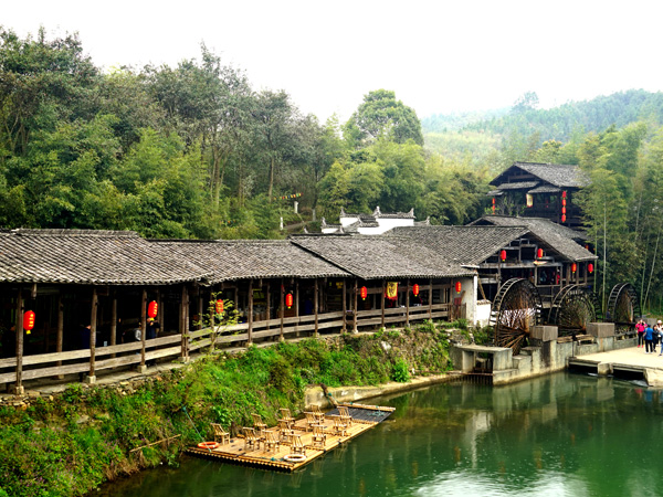 Wuyuan Rainbow Bridge