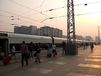 Train from Kunming to Shanghai