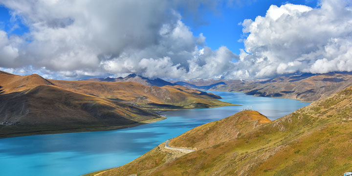 Yamdrok Lake  